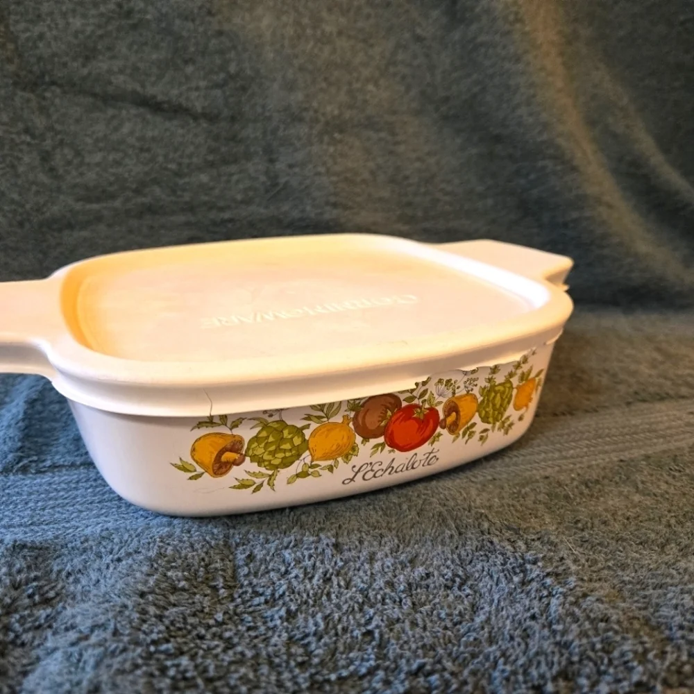 Corningware Vintage 1970 Spice of Life 1 Quart Baking Casserole L-Echalote A-1-B